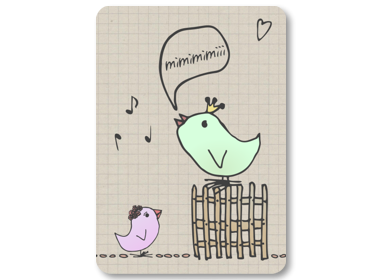 Ansicht der Postkarte: Ein gemaltes Vögelchen sitzt auf einem Gartenzaun und trällert 